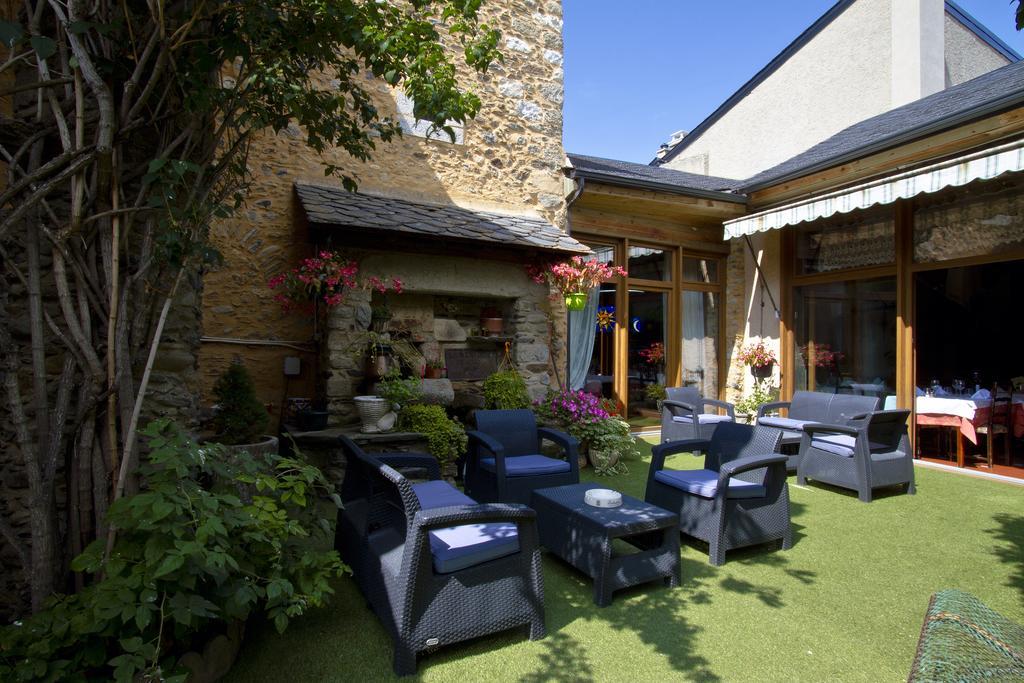 Logis Hotel Restaurant Planes Saillagouse Exterior photo